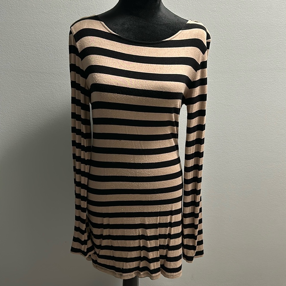 Forever 21: tan and black dress